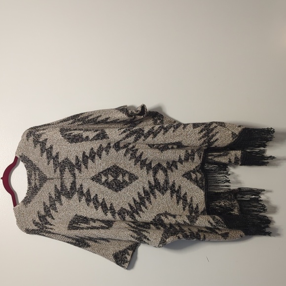 Kimono Style Sweater Large - Picture 4 of 6